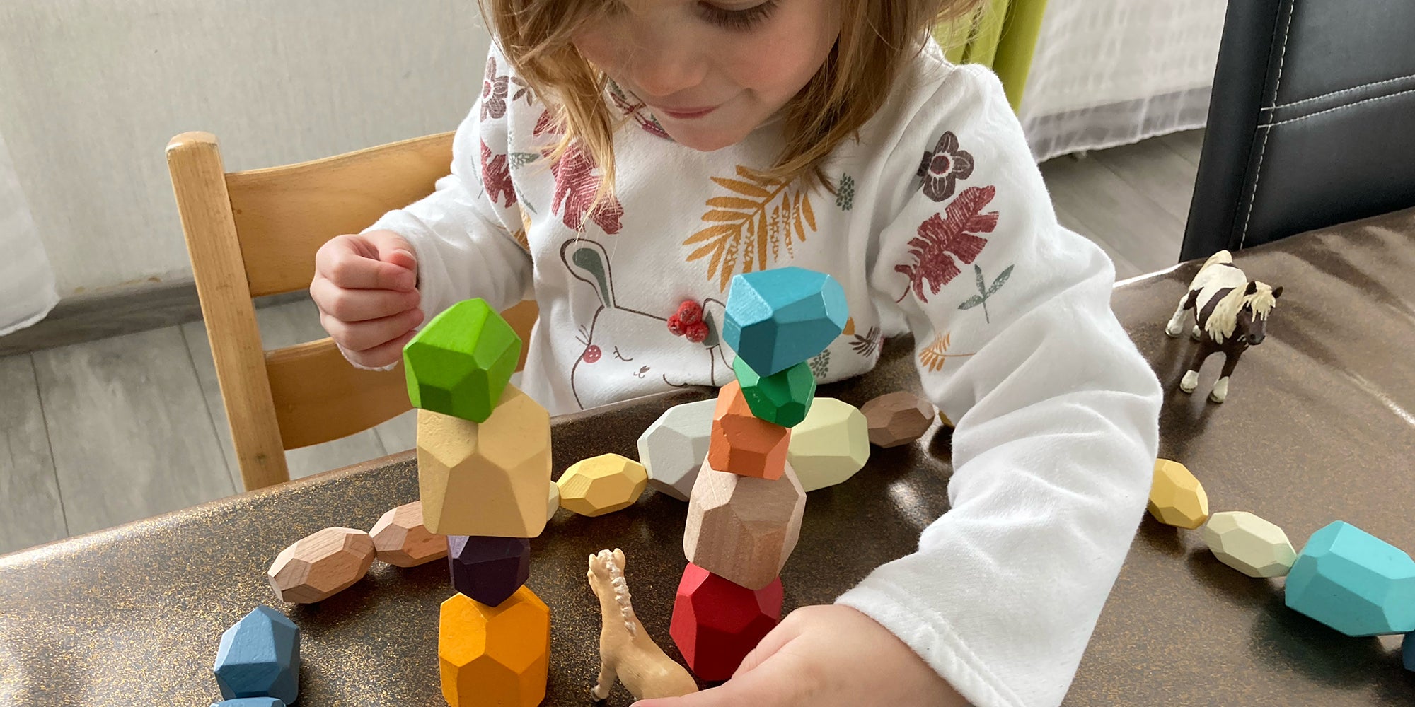 Petit Menhir / Le jeu éducatif en bois qui éveille les enfants - UNE MINUTE  DE BEAUTE